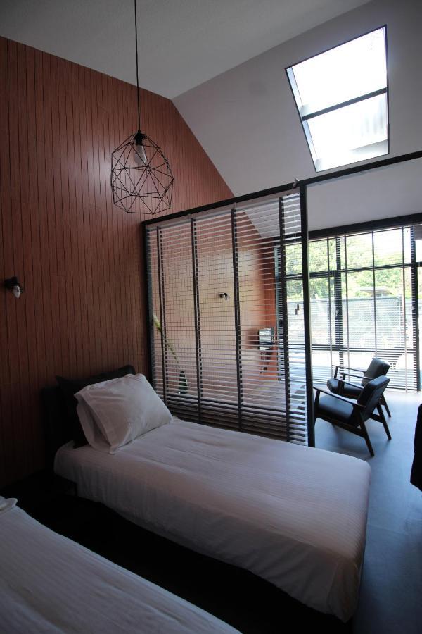 Bij Ons 'Niek Apartment Den Dungen Bagian luar foto