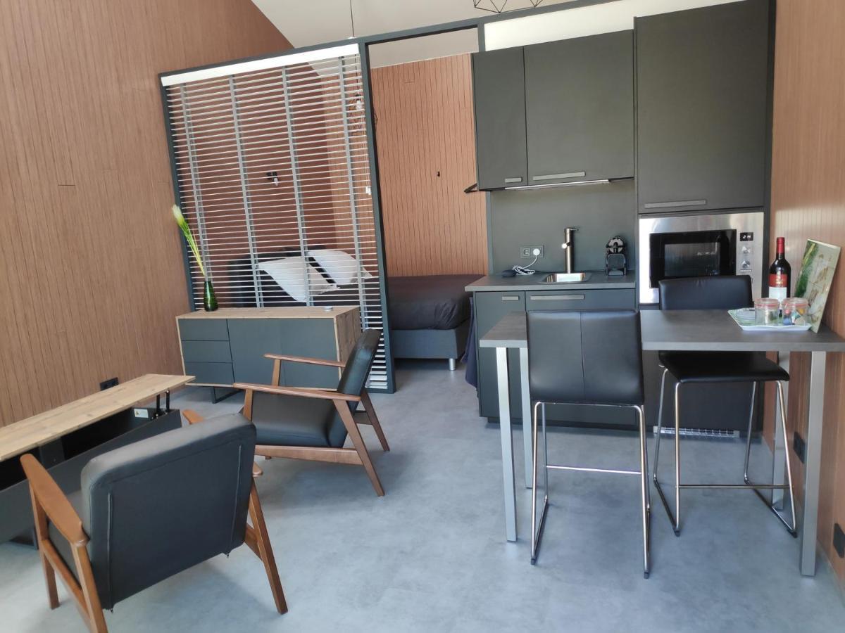 Bij Ons 'Niek Apartment Den Dungen Bagian luar foto