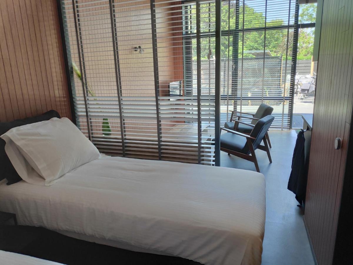 Bij Ons 'Niek Apartment Den Dungen Bagian luar foto