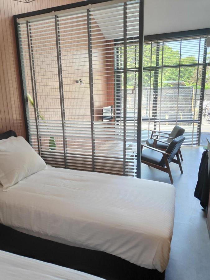 Bij Ons 'Niek Apartment Den Dungen Bagian luar foto